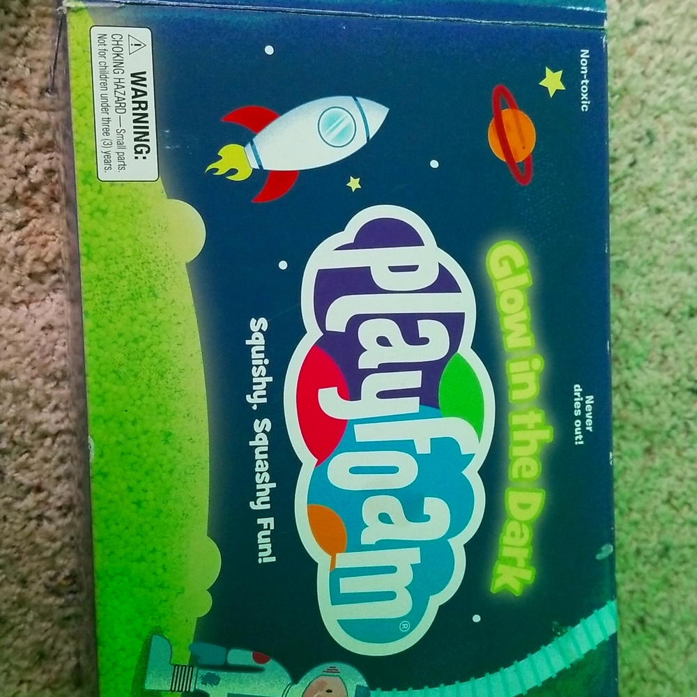 Glow in the dark PlayFoam